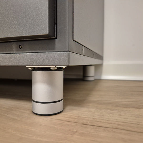 Alu Leg Jaco ø40mm, H 58mm PL 39x39x2mm, cc 29x29mm